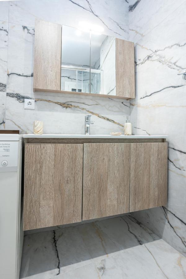 Luxury Downtown Apartment E1 Салоніки Екстер'єр фото
